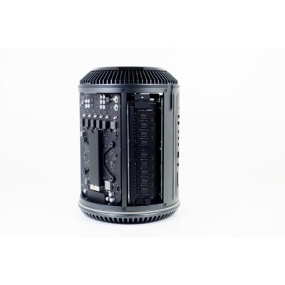 MacPro Late 2013 | 6.1  Xeon E5 3.7Ghz 4 Core | Ram 32Gb | SSD 256GB | Dual AMD Firepro D500 - Ricondizionato